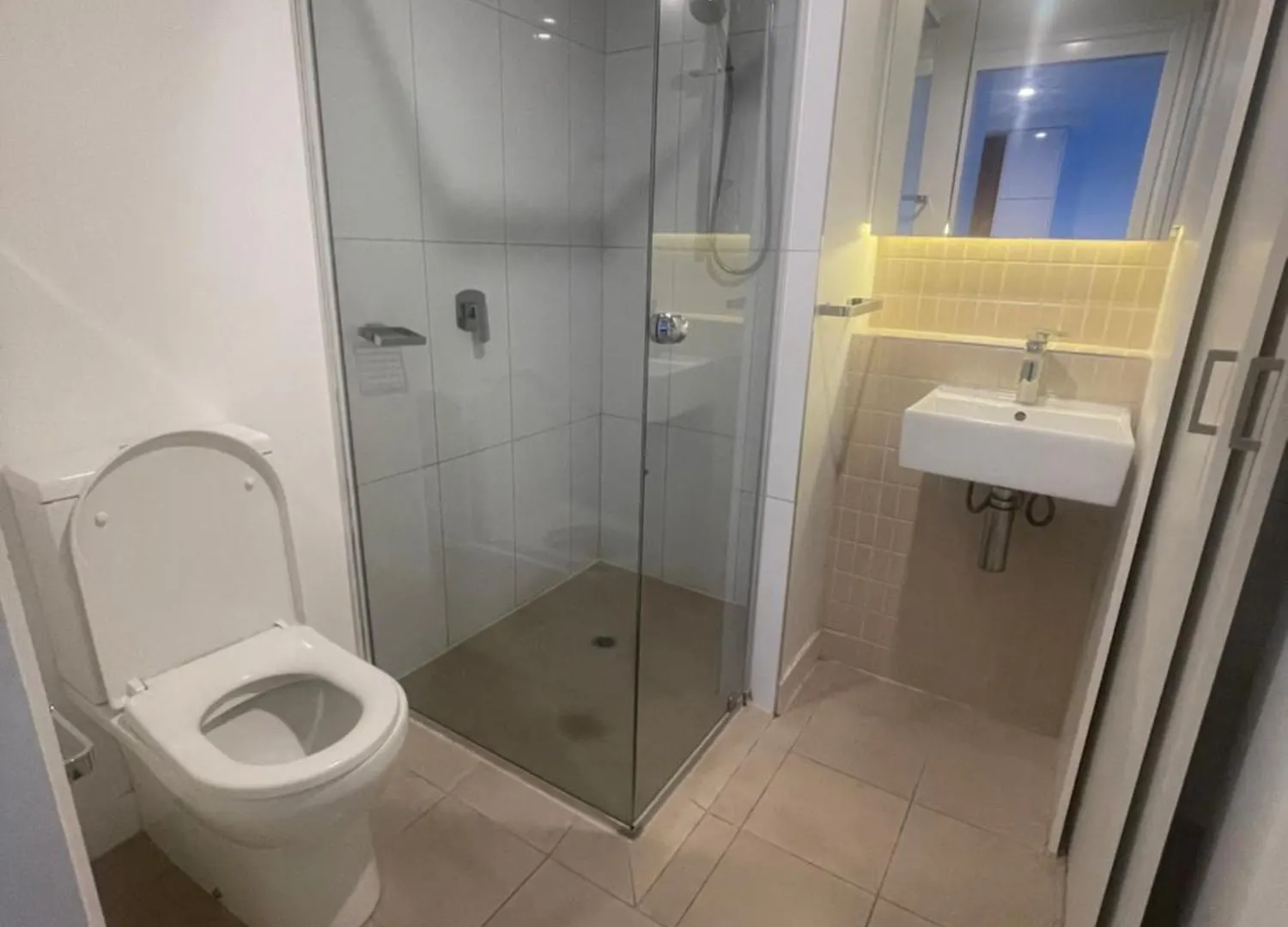 Spacious 2 Bedroom Apartment In Central Brisbane Austrálie