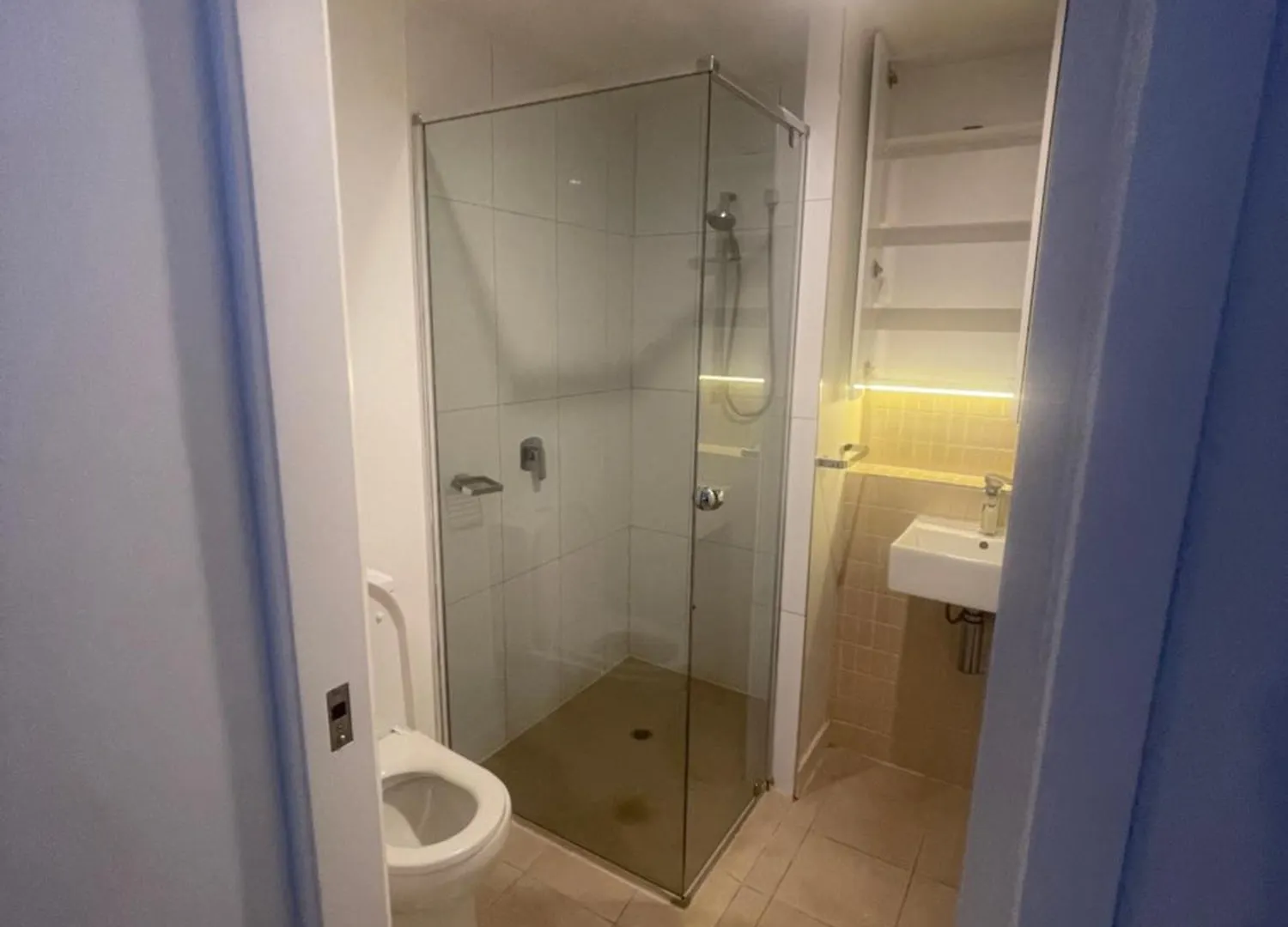 Spacious 2 Bedroom Apartment In Central Brisbane